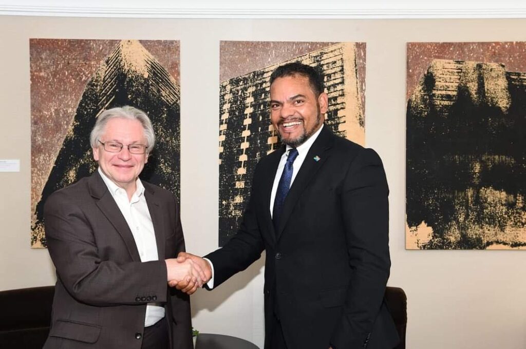 DEPUTY MINISTER ALVIN BOTES MEETING WITH DR WALTER SAUER