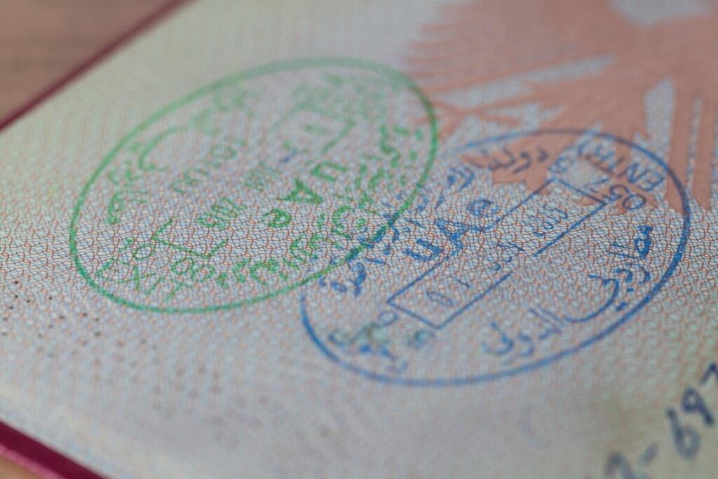 UAE re-introduces a 3-month visit visa. Visitors can stay in the country for up to 90 days